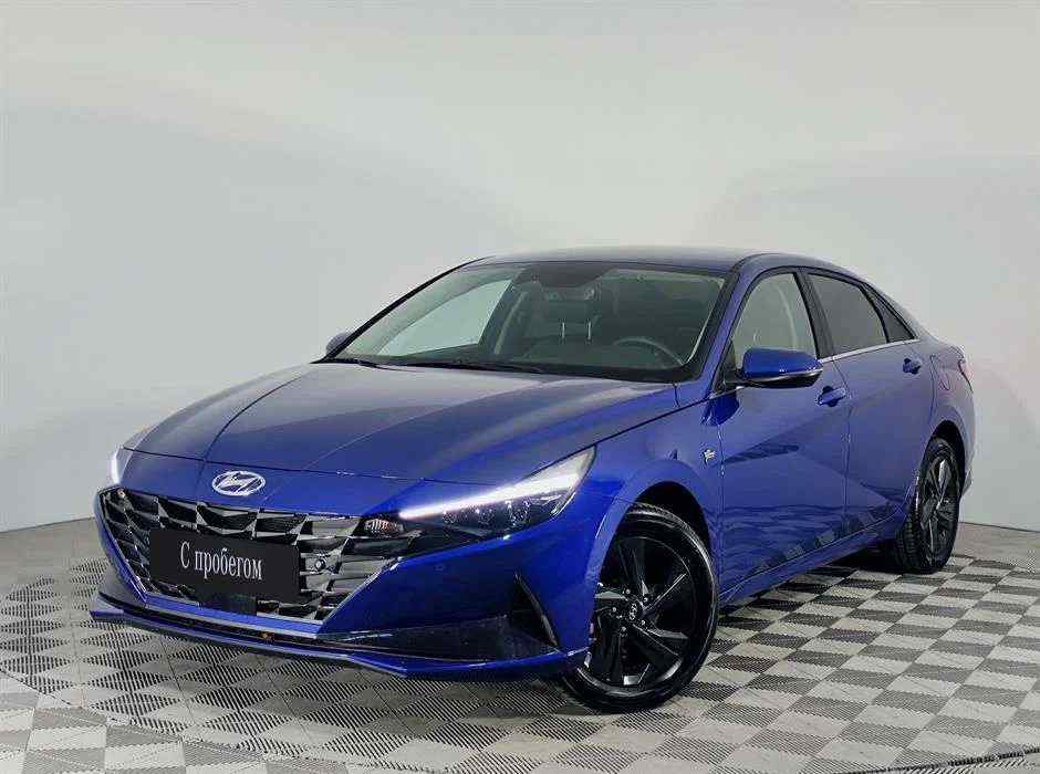 Hyundai Elantra 